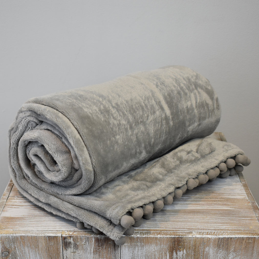 Pom Pom Throw - Grey