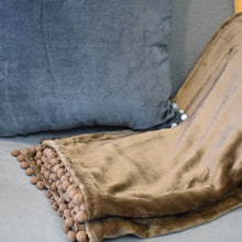 Load image into Gallery viewer, Pom Pom Throw - Earth Brown
